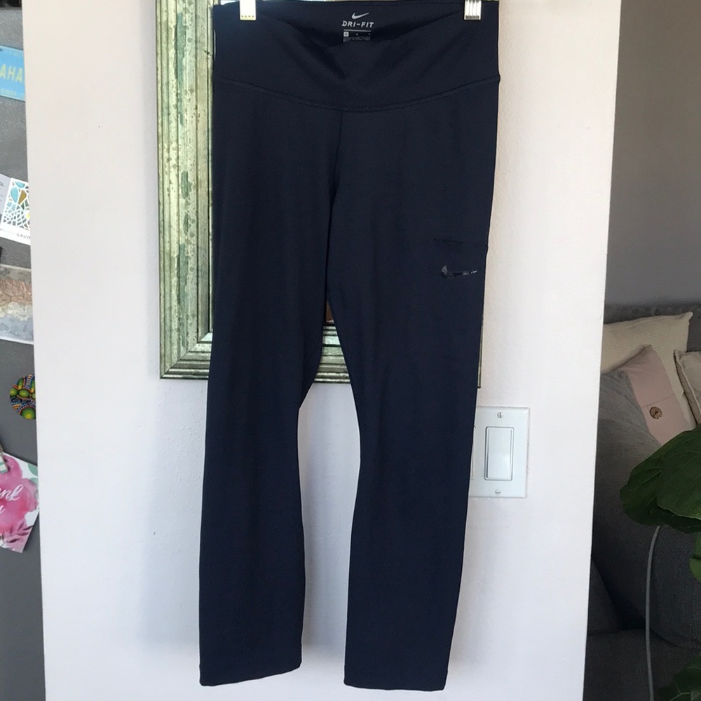 Workout Capri pants | Nike dri fit w/phone pocket